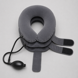 Collar cervical extendido mostrando las tiras de velcro